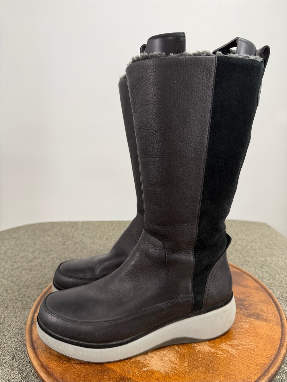 Clarks Unstructured Boots Wm 9.5M Un Vista Hi2 Snow Winter Black Leather Comfort